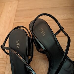 Zara Black Block Heeled Sandals with Slingback Design